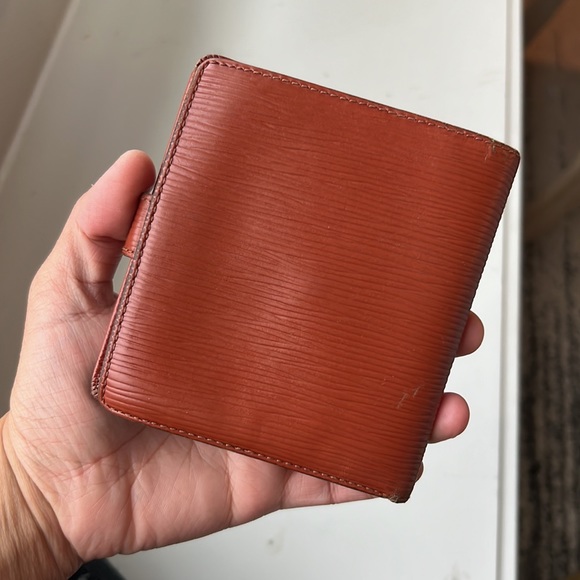 louis Vuitton Epi Snap fold wallet - Picture 3 of 9